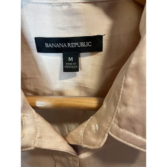 Banana Republic Tan Satin Button Up Long Sleeve Blouse Top Sz M - Picture 5 of 9